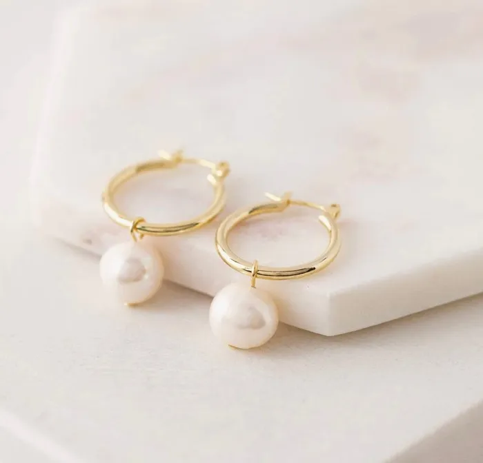 Andie Pearl Hoop Earrings Gold Lovers Tempo Earrings