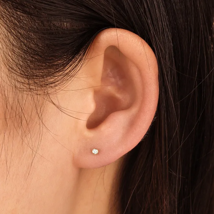 AURELIE GI Earrings GERI Bezel Diamond Studs