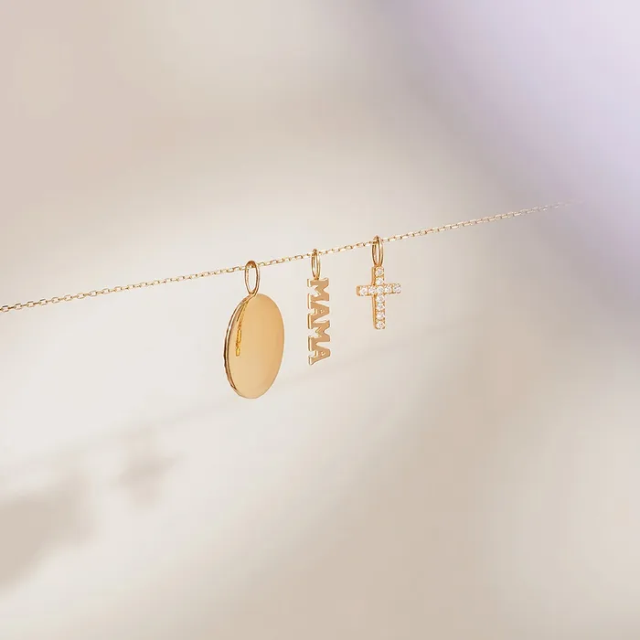 AURELIE GI Necklaces MAMA Tiny Script Mama Pendant