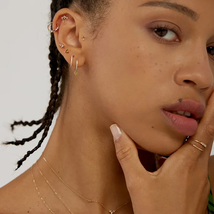 Earrings AURELIE GI PERI Peridot and White Sapphire Huggie Hoop