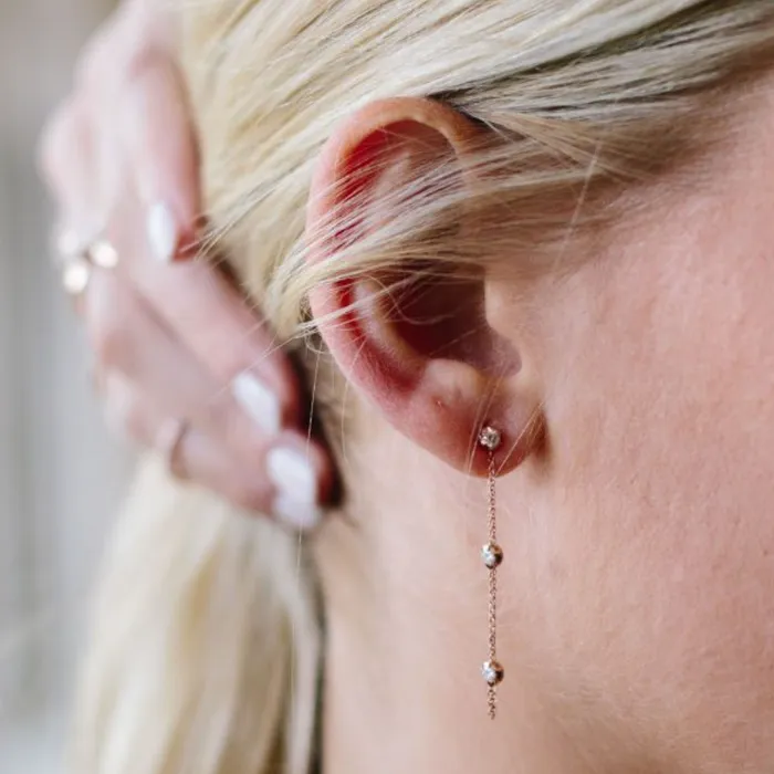 Earrings Carbon Hyde Rose Ear Chain Single Earrings Carbon Hyde Rose Ear Chain Single