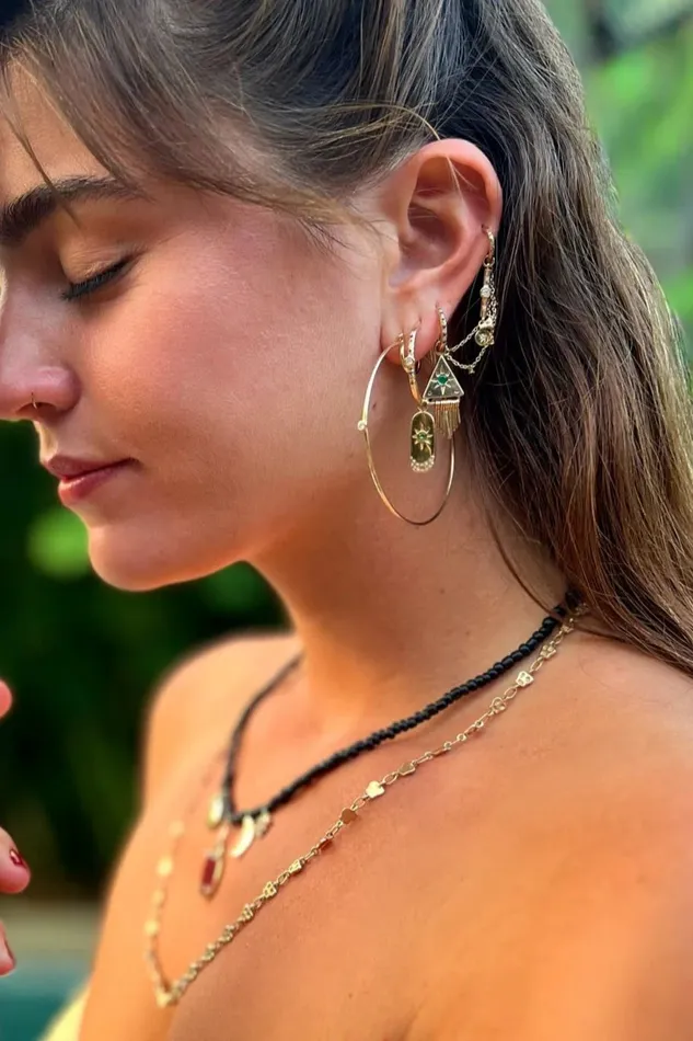 Earrings Scosha Dame Diamond Hoops in Gold