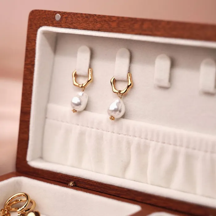 Earrings Victoire Collection Perlen Creolen Victoire Collection