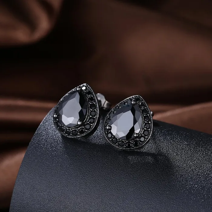 Earrings Yellow Chimes Yellow Chimes A5 Grade Black Crystal Black Gun Plated Studs Earrings for Women Girls
