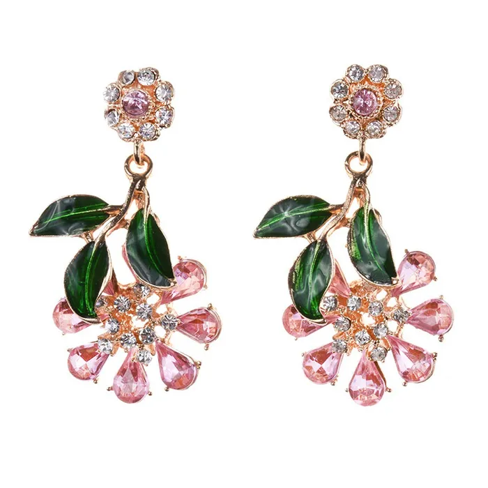 Earrings Yellow Chimes Yellow Chimes Gold Plated Flower Design Crystal Drop Earrings for Women and Girls Earrings Yellow Chimes Yellow Chimes Gold Plated Flower Design Crystal Drop Earrings for Women and Girls