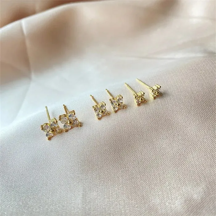 Get Signatured CZ Flower Stud Earring Earrings