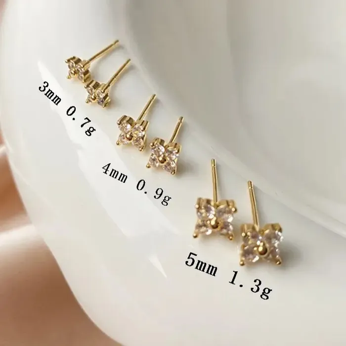 Get Signatured CZ Flower Stud Earring Earrings
