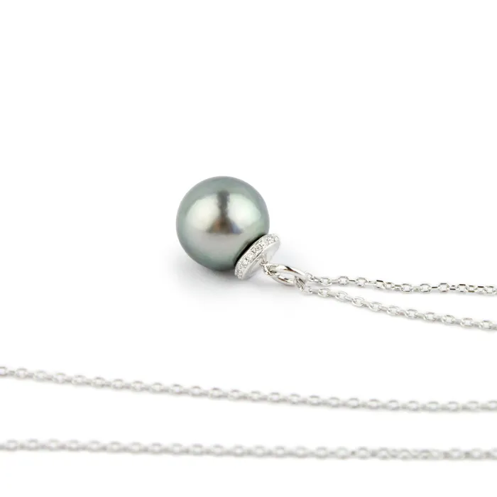 Kamoka Pearl Necklaces SilveryAqua Tahitian Pearl Diamond Halo Necklace on 14K White Gold