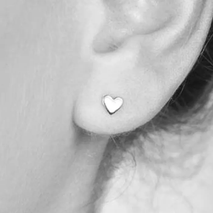 MadameLili Earrings Mini Herz Ohrstecker Silber MadameLili