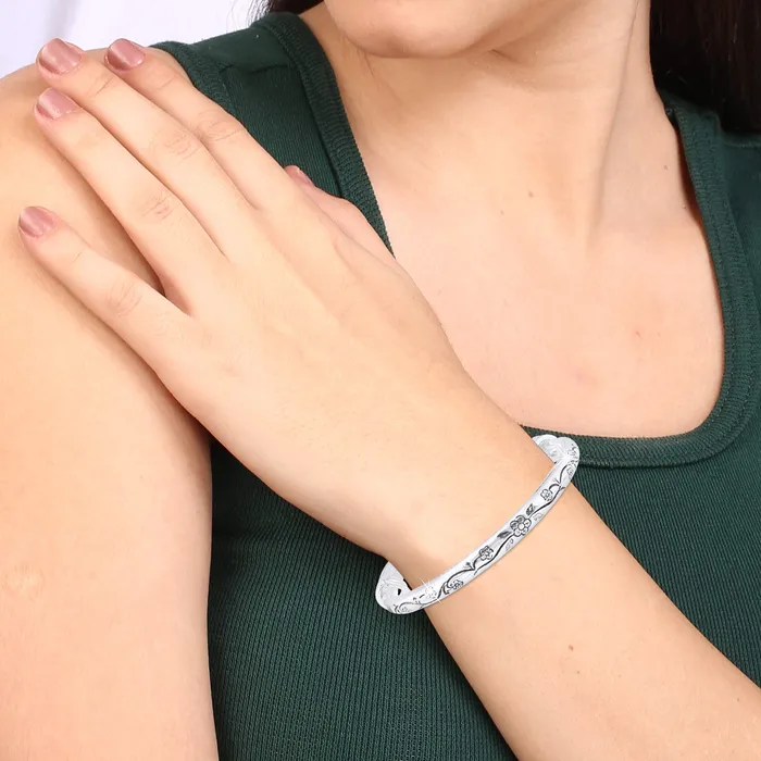 Necklaces Kairangi Kairangi Bracelet for Women and Girls Round Shape Silver Tone Hand Cuff Kadaa Bracelet Birthday Gift for Girls and Women Anniversary Gift for Wife