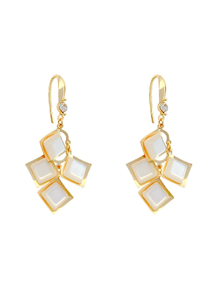 Necklaces Yellow Chimes Yellow Chimes Earrings For Women White Color Crystal Studded Geometrical Shape Drop Earrings For Women and Girls Necklaces Yellow Chimes Yellow Chimes Earrings For Women White Color Crystal Studded Geometrical Shape Drop Earrings For Women and Girls