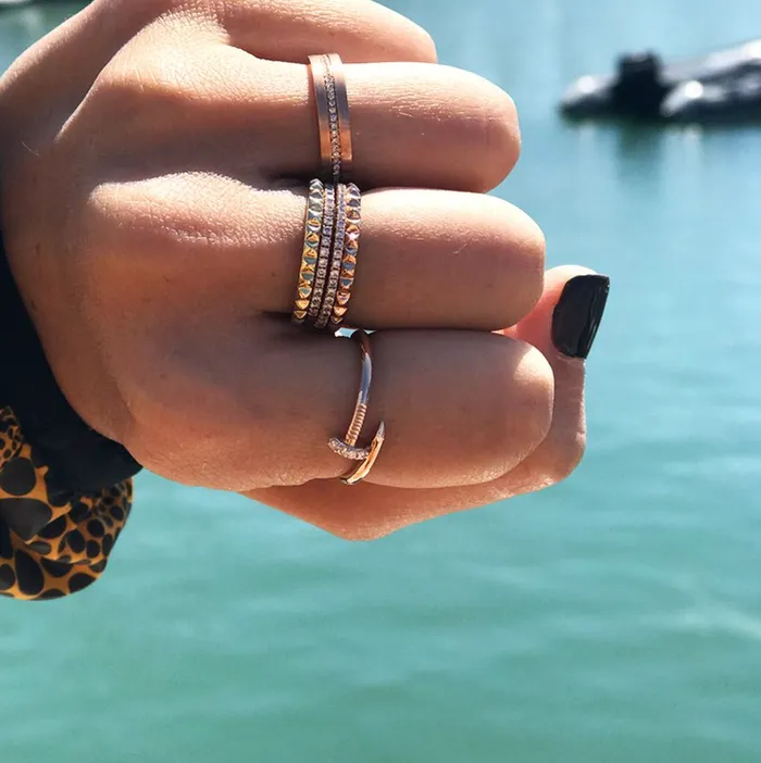 Rings Alev Pave Eternity Band