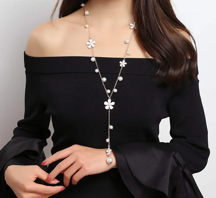 Rings Yellow Chimes Yellow Chimes Long Chain Necklace for Women Floral Pearl Fashion Long Chain Necklace Pendant for Women and Girls