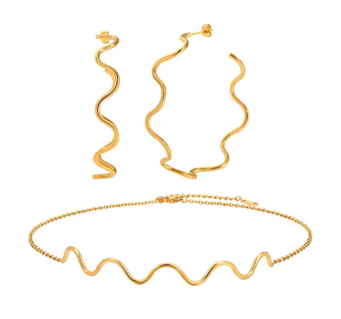 Wavy Hoop Set Get Signatured Earrings Wavy Hoop Set Get Signatured Earrings