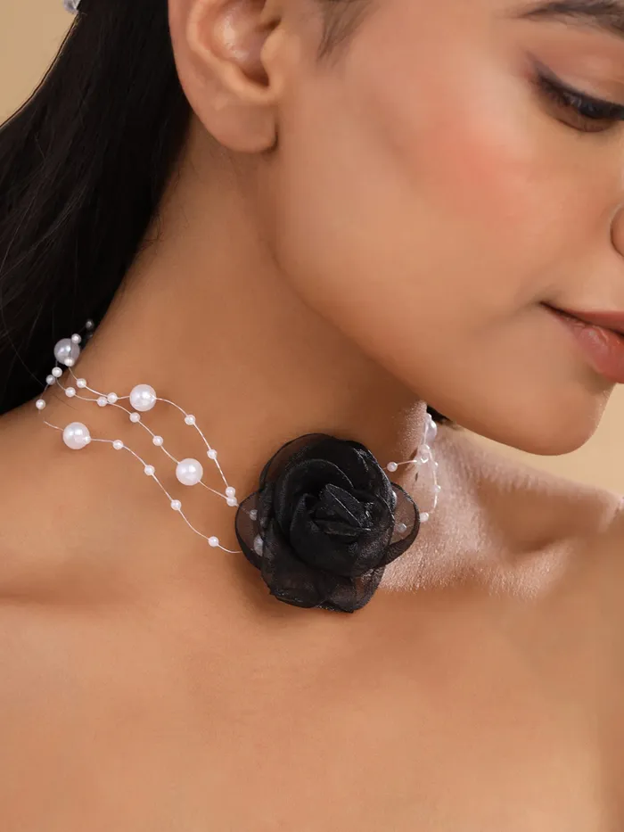 Yellow Chimes Choker Necklace Fashion White Pearl Accessory for Women One Size Elegant Floral Design Bracelets