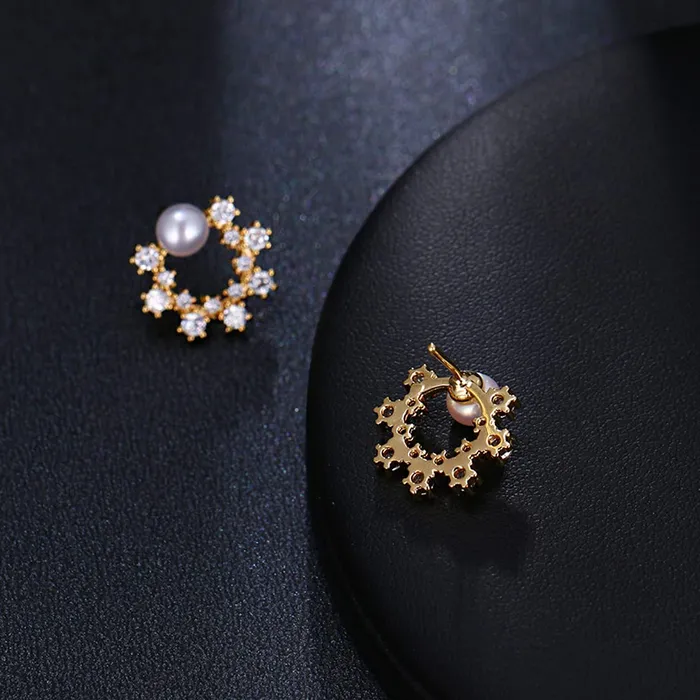 Yellow Chimes Latest Fashion Gold Plated Crystal Pearl Design Stud Earrings for Women and Girls Medium YCFJERPRLSTUDGL Yellow Chimes Rings