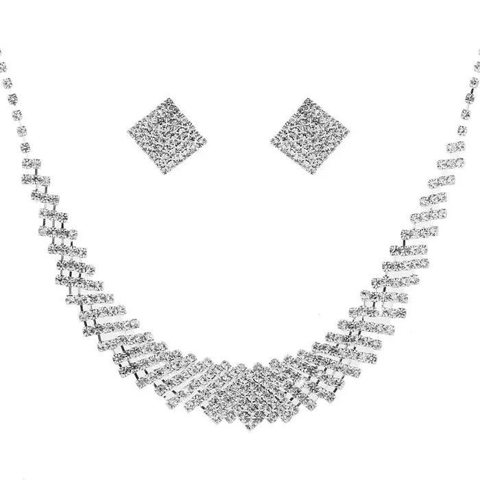 Yellow Chimes Necklaces Yellow Chimes Crystal Jewellery Set for Women Crystal Jewelry Set Silver Plated Choker Necklace Set with Earrings for Women and Girls Yellow Chimes Necklaces Yellow Chimes Crystal Jewellery Set for Women Crystal Jewelry Set Silver Plated Choker Necklace Set with Earrings for Women and Girls