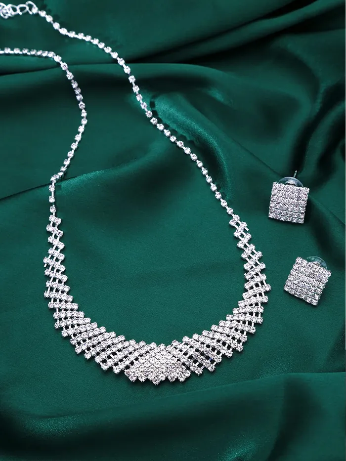 Yellow Chimes Necklaces Yellow Chimes Crystal Jewellery Set for Women Crystal Jewelry Set Silver Plated Choker Necklace Set with Earrings for Women and Girls