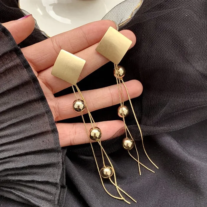 Yellow Chimes Necklaces Yellow Chimes Earrings for Women and Girls Fashion Golden Dangler Earrings Gold Plated Western Style Long Chain Dangler Earrings Birthday Gift for Girls Women Anniversary Gift for Wife