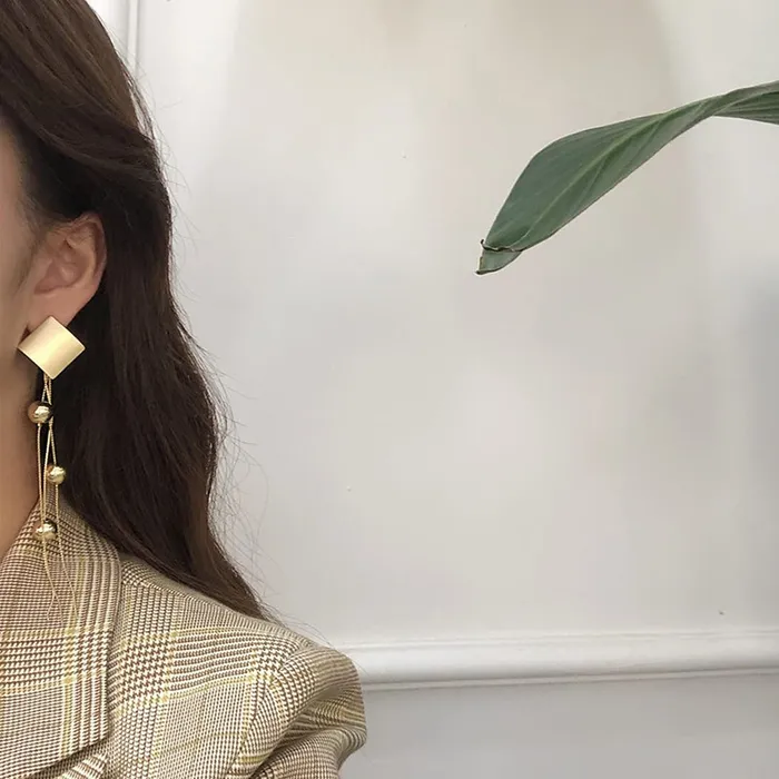 Yellow Chimes Necklaces Yellow Chimes Earrings for Women and Girls Fashion Golden Dangler Earrings Gold Plated Western Style Long Chain Dangler Earrings Birthday Gift for Girls Women Anniversary Gift for Wife