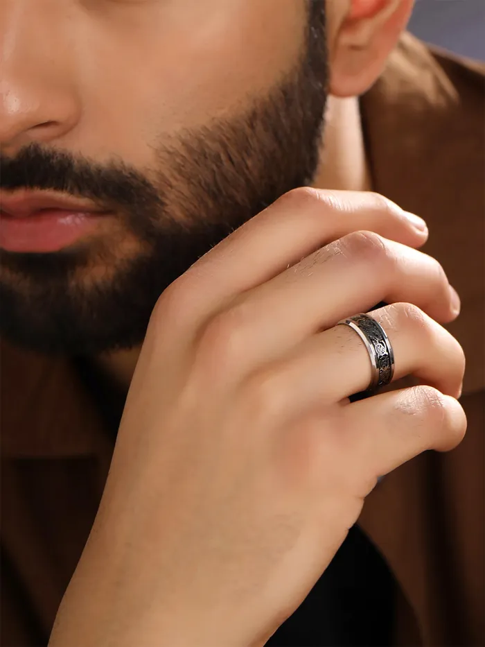 Yellow Chimes Necklaces Yellow Chimes Silver Rings For Men Pack of 1 Stainless Steel Men Ring Dragon Celtic Design Silver Finger Ring for Boys Ideal Gift For Men and Boys