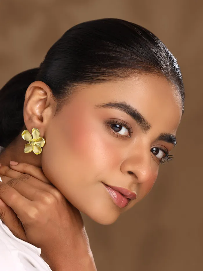 Yellow Chimes Necklaces Yellow Chimes Stud Earrings for Women Fashion Golden Studs Earrings for Girls Western Style Floral Shaped Women Earrings Birthday Anniversary Gift for Girls Wife