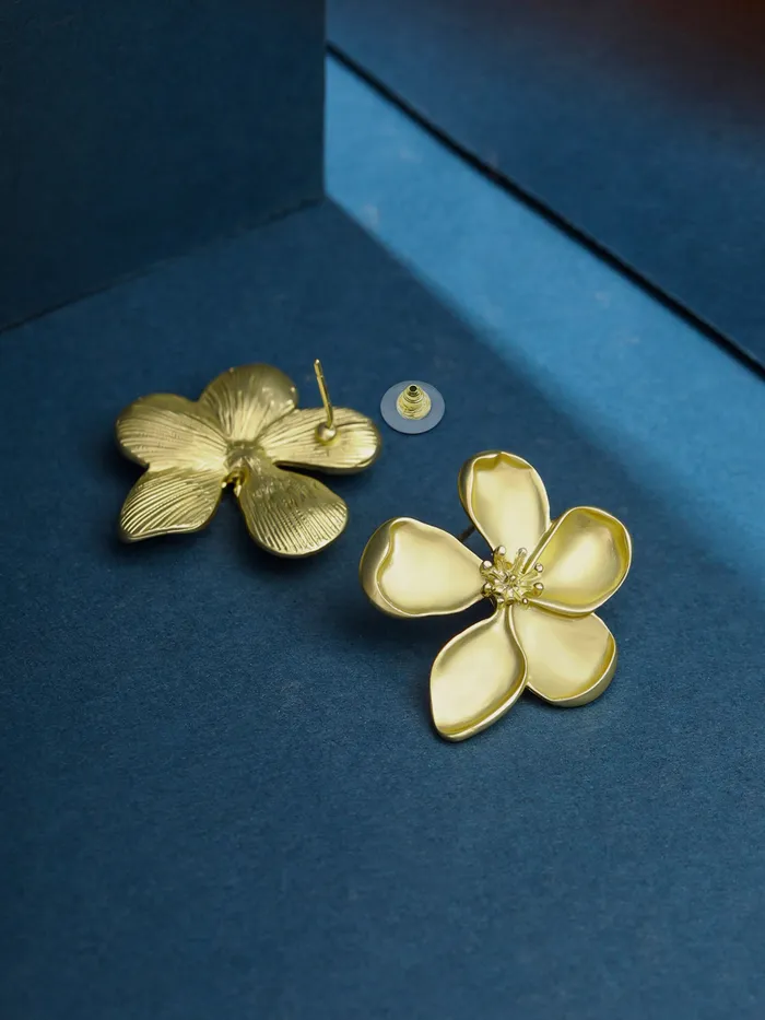 Yellow Chimes Necklaces Yellow Chimes Stud Earrings for Women Fashion Golden Studs Earrings for Girls Western Style Floral Shaped Women Earrings Birthday Anniversary Gift for Girls Wife
