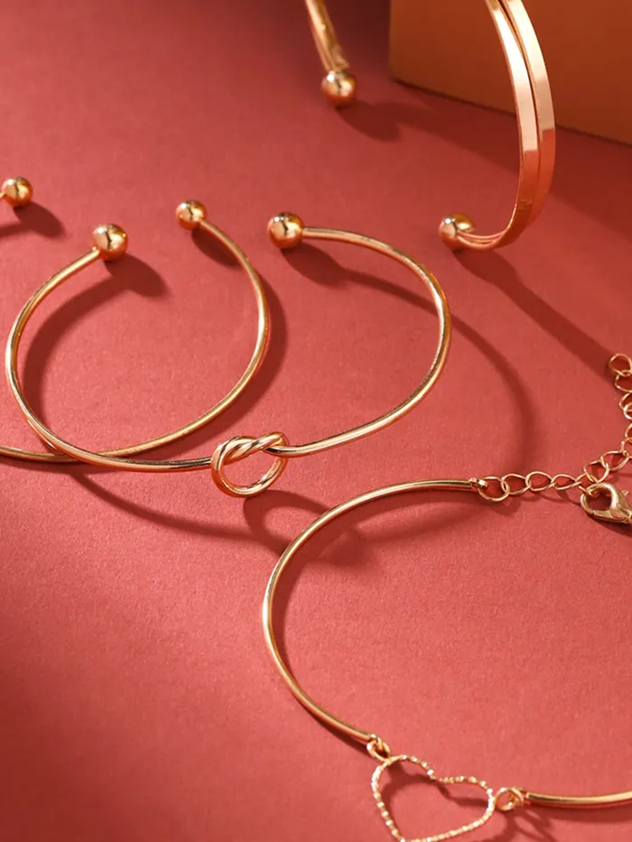 Yellow Chimes Rings Yellow Chimes Combo Bracelet for Woman Fashion Golden 4 Pcs Hand Bracelets Set for Women Hand Accessories for Women Chain Bracelet for Girls Birthday Gift for Women Anniversary Gift for Wife