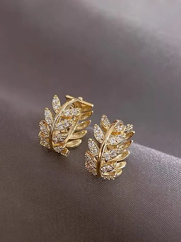 Yellow Chimes Yellow Chimes Earrings for Women and Girls Golden Crystal Hoops Gold Plated Clip On Earrings Golden Hoop Earrings for Women Birthday Gift for girls and women Anniversary Gift for Wife Bracelets