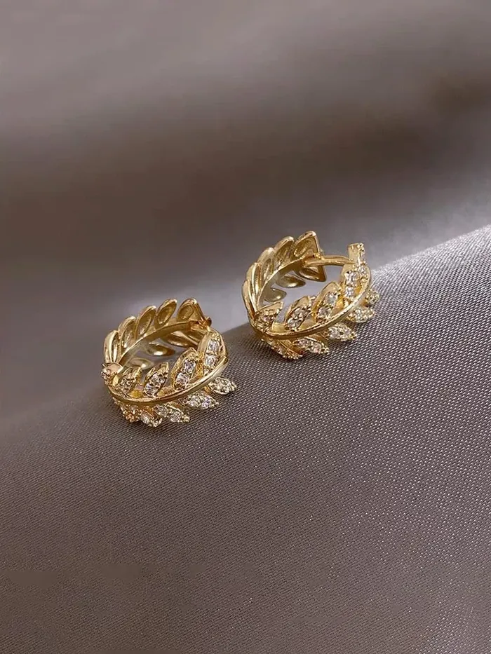 Yellow Chimes Yellow Chimes Earrings for Women and Girls Golden Crystal Hoops Gold Plated Clip On Earrings Golden Hoop Earrings for Women Birthday Gift for girls and women Anniversary Gift for Wife Bracelets