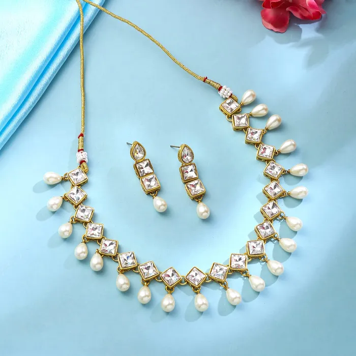 Yellow Chimes Yellow Chimes Jewellery Set for Women and Girls Kundan Necklace Set Gold Plated Kundan Studded Pearl Drop Choker Necklace Set Birthday Gift for girls and women Anniversary Gift for Wife Earrings