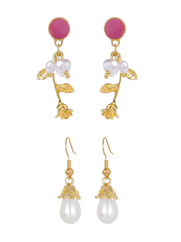 Yellow Chimes Yellow Chimes Latest Fashion Combo of 2 Pairs Gold Plated Crystal Pearl Heart Design Drop Earrings for Women and Girls Medium YCFJERCHRTRPLBNDL Bracelets Yellow Chimes Yellow Chimes Latest Fashion Combo of 2 Pairs Gold Plated Crystal Pearl Heart Design Drop Earrings for Women and Girls Medium YCFJERCHRTRPLBNDL Bracelets